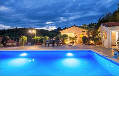 Awesome apartment in Veprinac with Outdoor swimming pool and 1 Bedrooms