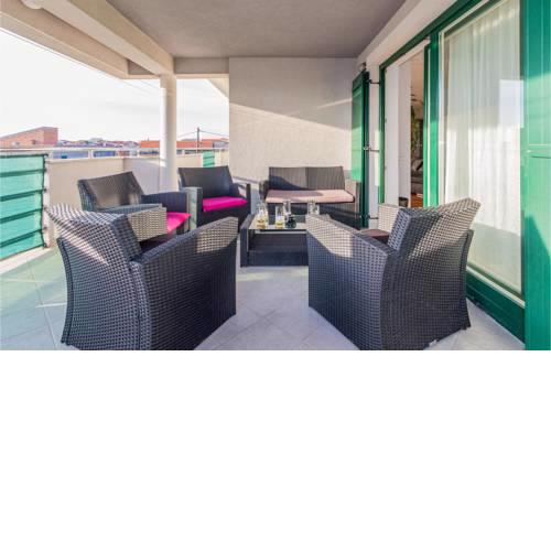 Awesome apartment in Zadar w/ 3 Bedrooms