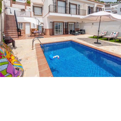 Awesome home in Almuñécar with Outdoor swimming pool, WiFi and 4 Bedrooms