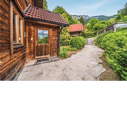 Awesome home in Bad Goisern am Hallstät with Sauna, WiFi and 4 Bedrooms