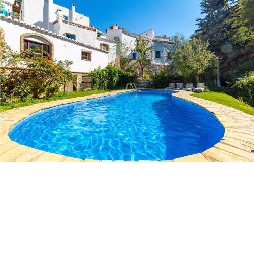 Awesome home in Cómpeta with Outdoor swimming pool, WiFi and 3 Bedrooms