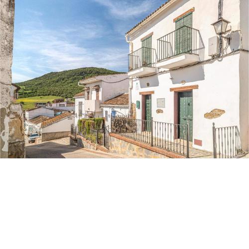 Awesome home in El Colmenar with WiFi and 6 Bedrooms