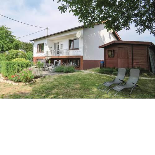 Awesome home in Fleringen w/ WiFi and 3 Bedrooms