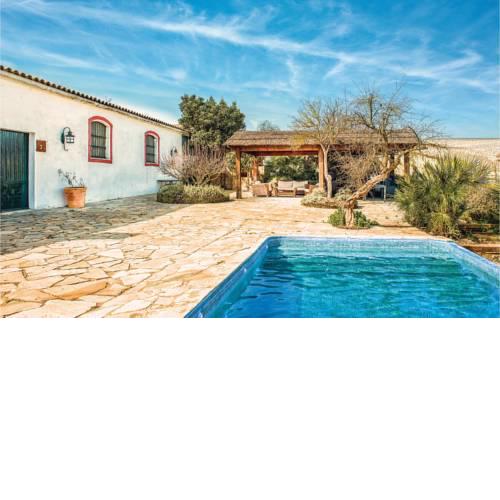 Awesome home in Jerez de La Frontera w/ Outdoor swimming pool, WiFi and 8 Bedrooms