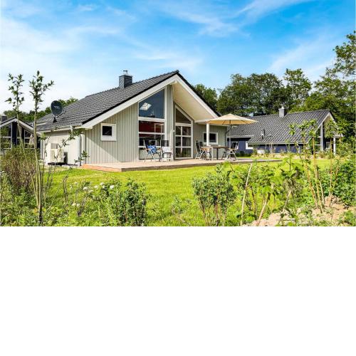 Awesome home in Krems II-Warderbrck with Sauna, WiFi and 3 Bedrooms