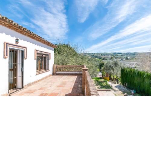 Awesome home in Malaga with Outdoor swimming pool, WiFi and 3 Bedrooms