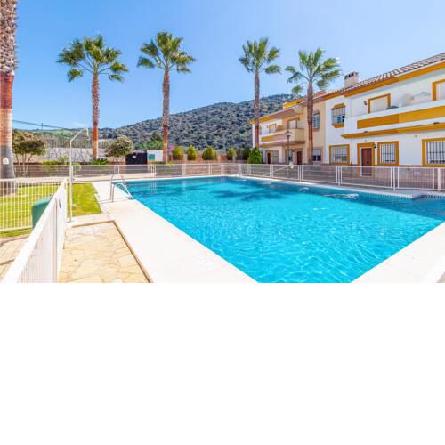 Awesome home in Málaga with Outdoor swimming pool, WiFi and 3 Bedrooms
