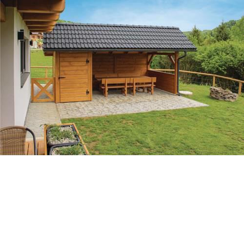 Awesome home in Myto pod Dumbierom w/ WiFi and 3 Bedrooms