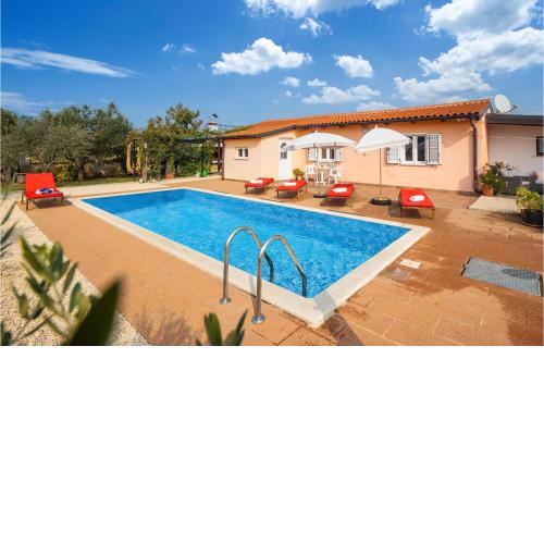 Awesome home in Rovinj with 2 Bedrooms