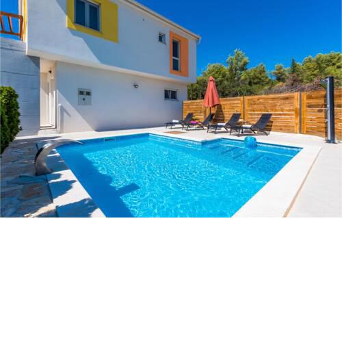 Awesome home in Sibenik with Outdoor swimming pool, WiFi and 4 Bedrooms