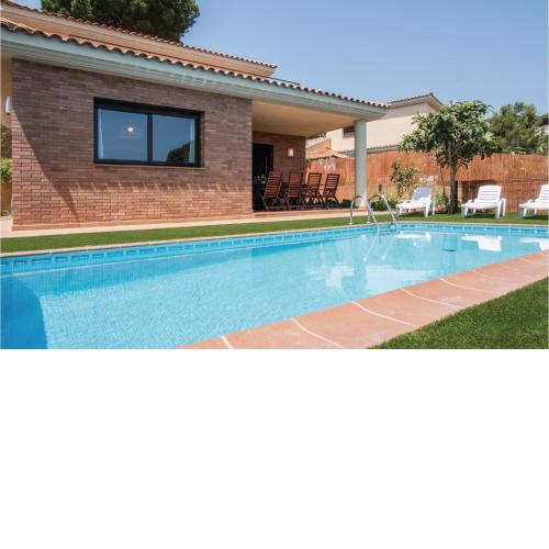 Awesome home in Tordera with Indoor swimming pool, Outdoor swimming pool and 4 Bedrooms