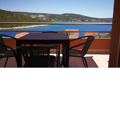 Azzure Star Apartments