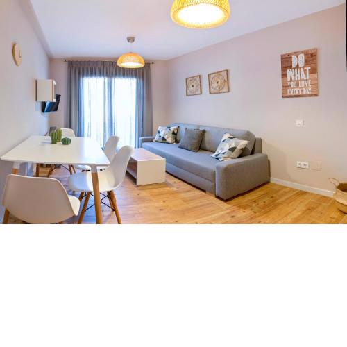 B - Apartamento exclusivo con piscina en El Torrico