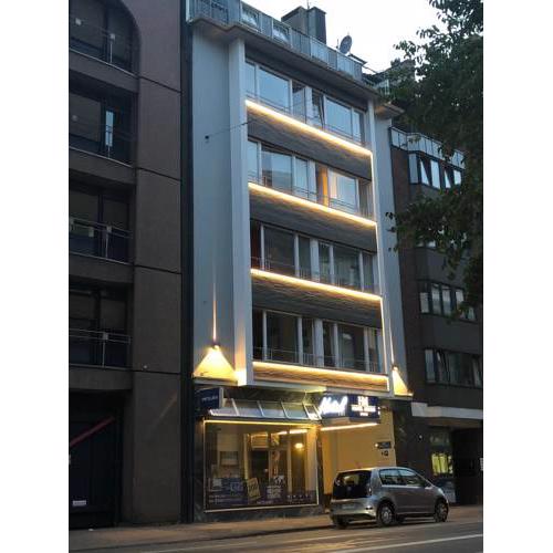 B-Boardinghouse II