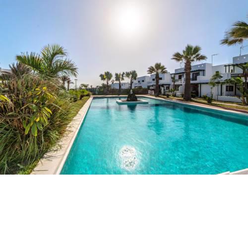 B16-Dúplex luminoso+ piscina a 150 m del mar