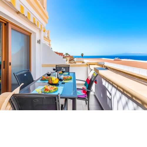 B16 WINDSOR PARK, exclusive sea view,heated pool