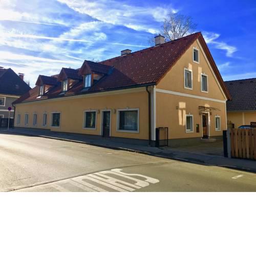 Bachgasslhof Apartments & Ferienwohnungen