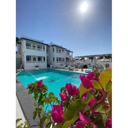 Bahama Art Hotel