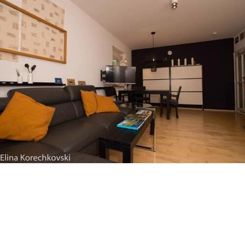 bahnhofsnahe, ruhige und sonnige 2 Zimmerwohnung im Dichterviertel (bis 4 Personen)