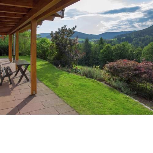 Cozy Apartment in Klosterreichenbach near Ski Area