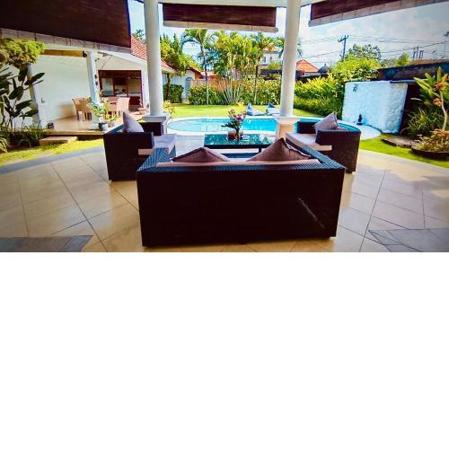 Bali Canggu 3 bdr villa Pool Garden, Discounted