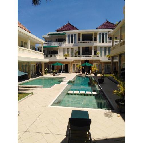 Bali Court Hotel & Apartment