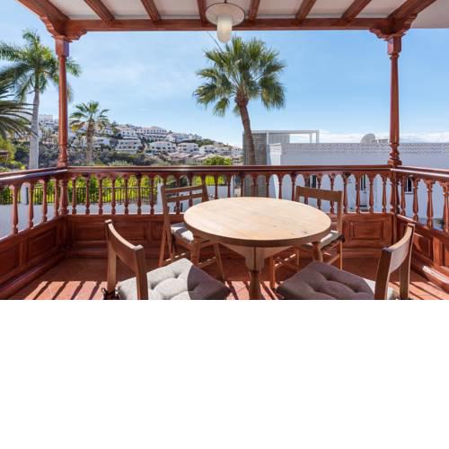 Bamboo suite in the heart of Los Gigantes