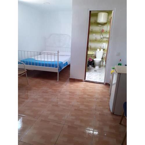 Barato habitation ( chip rooms)