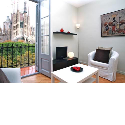 BarcelonaForRent Plaza Sagrada Familia Apartment