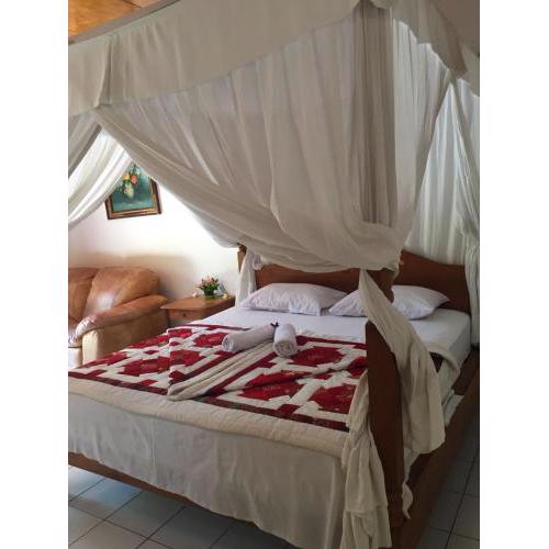 Barclona Guesthouses Lovina