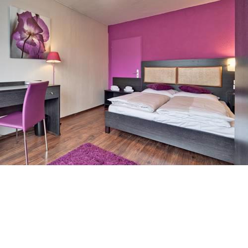 BASE1 Hotel Grenzblick