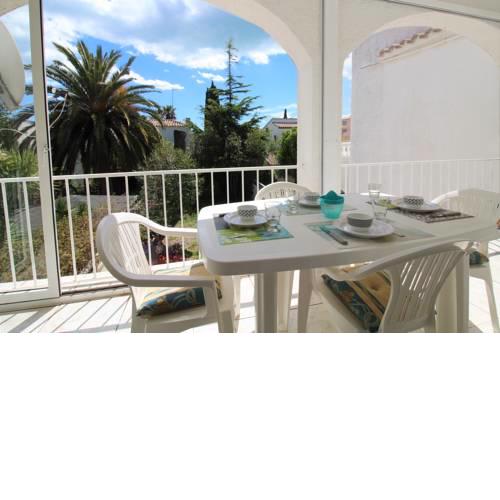 Basic Comfort Apartment Bahia 56
