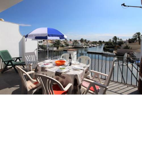 BASIC CONFORT Apartamento Port Segre