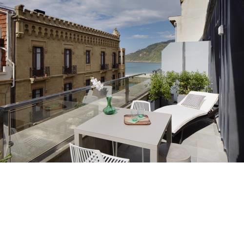 Basque Terrace by FeelFree Rentals