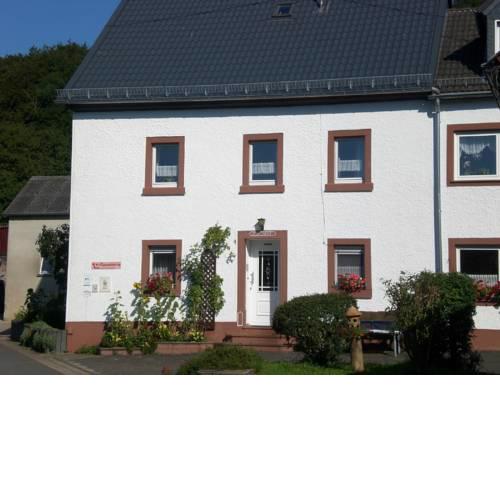 Bauernhof & Ferienwohnung An der Lay