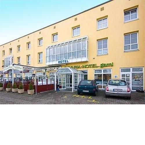 Bavaria Safari Hotel