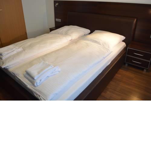 B&D Hotel