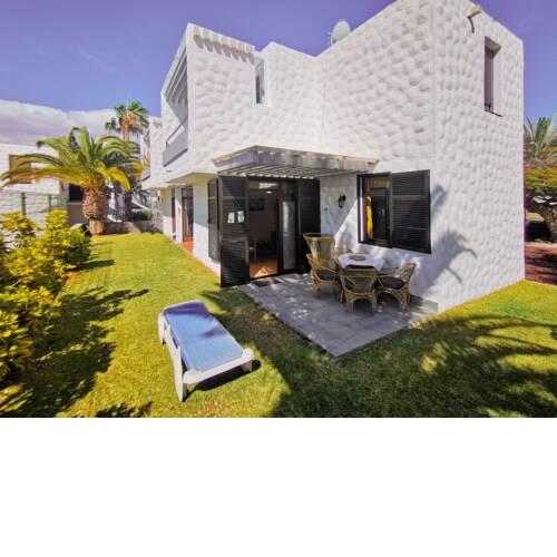 Beach and Garden Apartment Las Americas