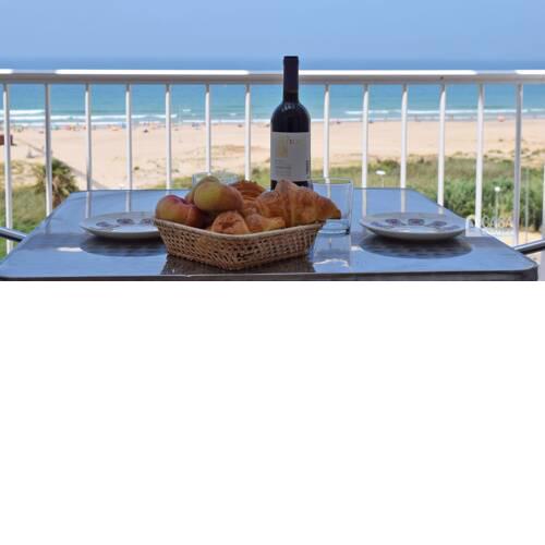 beach-apartment with terrace and sea views