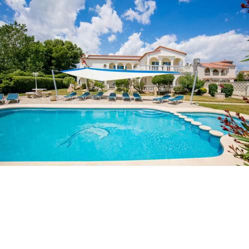 Beach Apartments