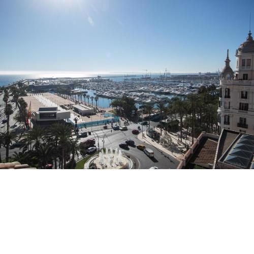BEACH, CITY CENTER AND ENTERTAINMENT 2