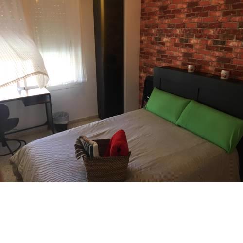 Beach, City & Gibraltar (Shared Apartment)
