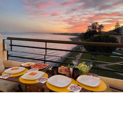 BEACH FRONT VIEWS, sunrise and sunset views