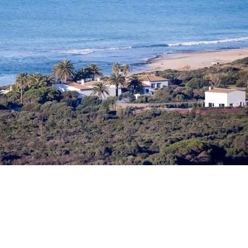 Beach house private access to Valdevaqueros beach with pool and AC free wifi