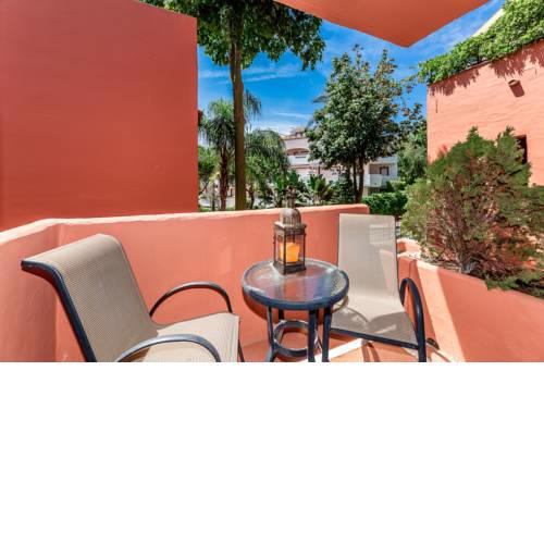 Beach side 2 BDR apartment close to Nikki Beach