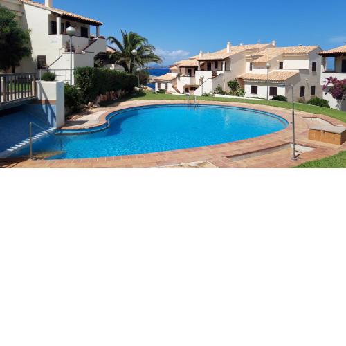 Beach view apartment of 87 m2, big terrace, ** free Wifi **