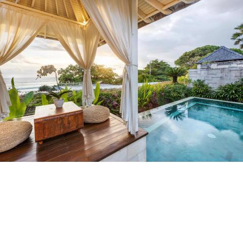 Beachfront 1 Bedroom Private Pool Honeymoon Villa in Seminyak