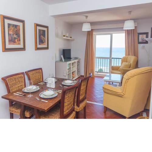 Beachfront Apartment 3BR - Traditional Spanish