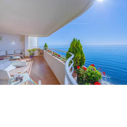 Beachfront Apartment Marbella Center