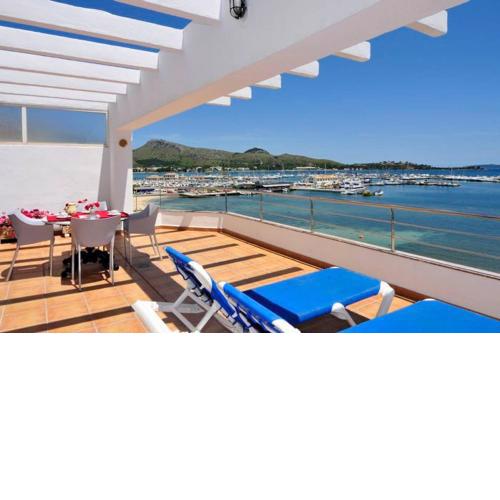 Beachfront apartment Tanamar